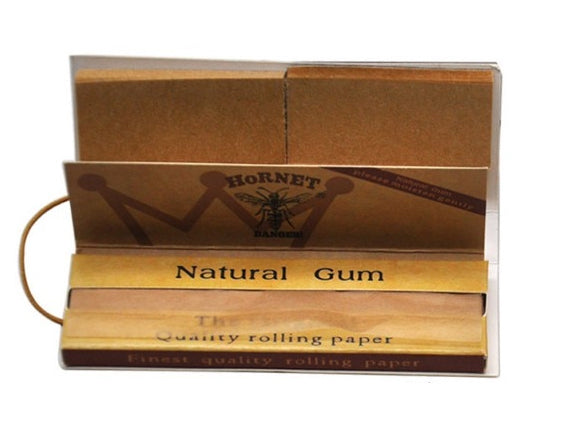 Hornet 1 1/4 Organic Unrefined Rolling Papers with Tips - 50 Per Booklet