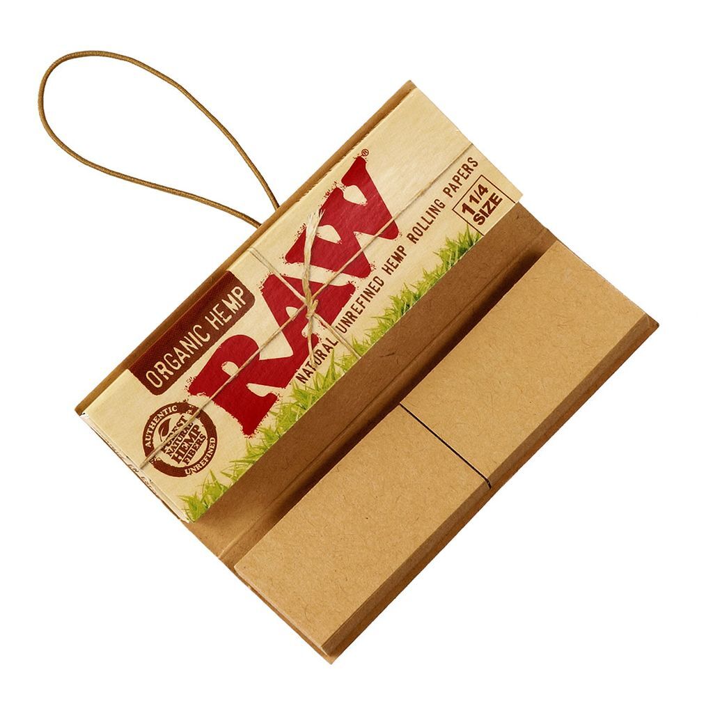 RAW Organic Hemp 1 1/4 Papers with Tips